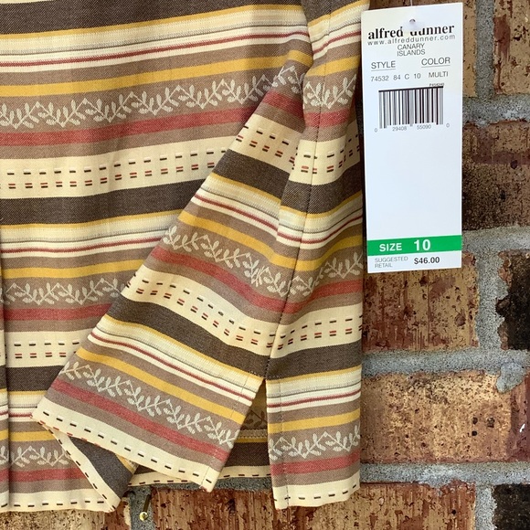 4/$20. Alfred Dunner NWT Button Front Blouse - Picture 7 of 10